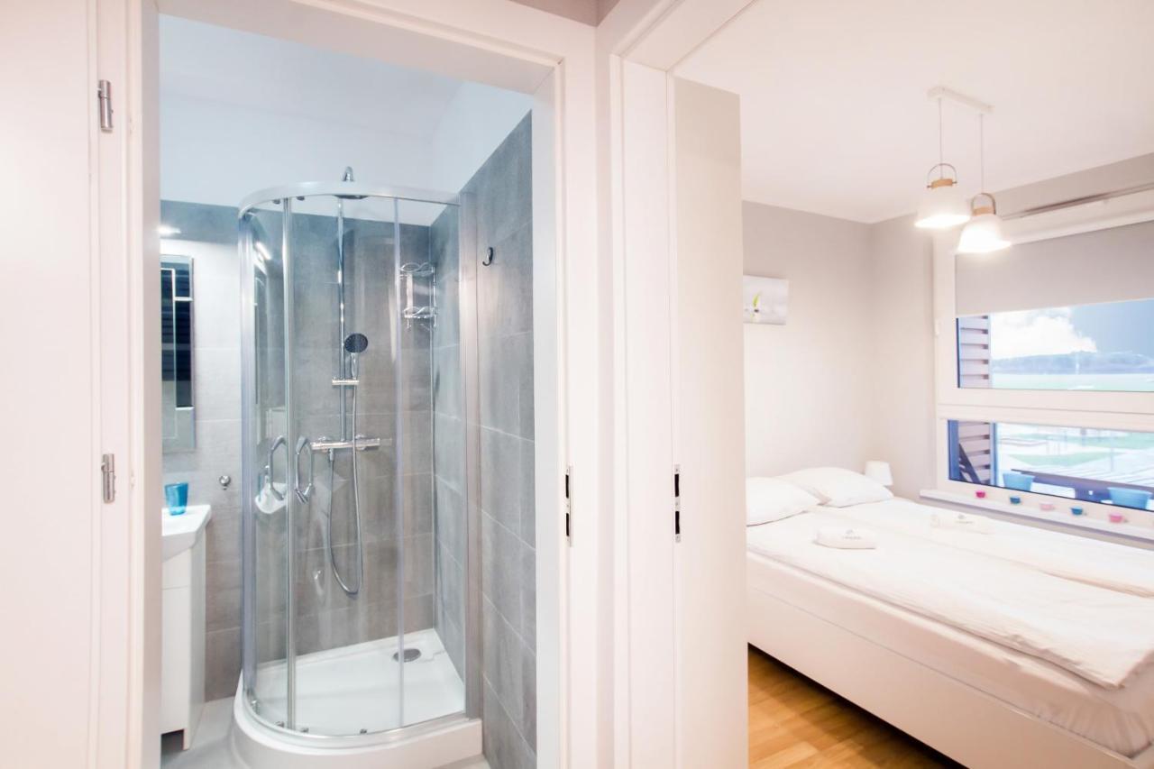 Apartments Gdynia Na Fali With Free Parking By Noclegi Renters Exterior photo